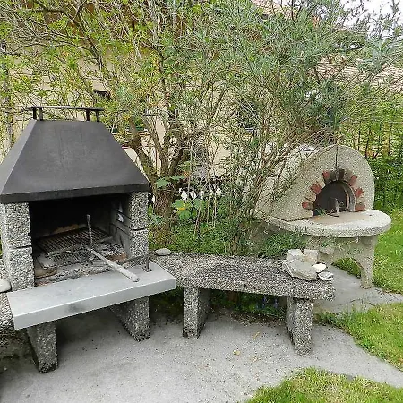 Διαμέρισμα Mamis, Chalet